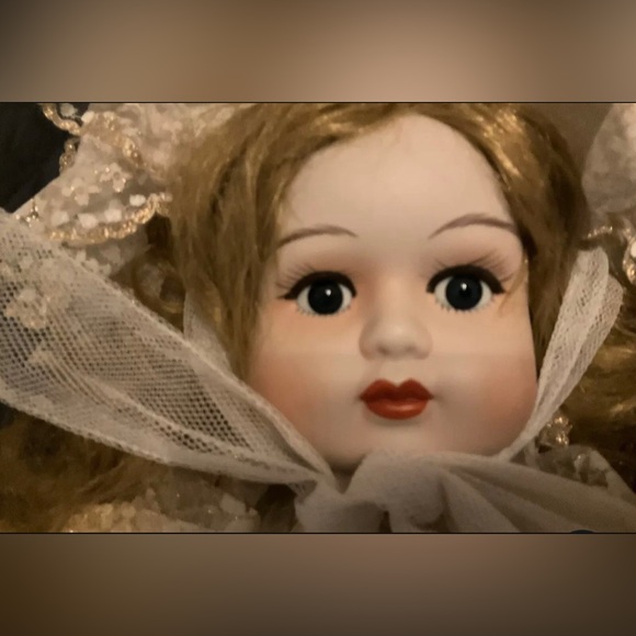 Porcelain Female Doll 1984